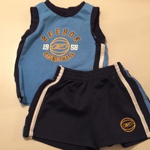 Reebok 2 piece short outfit